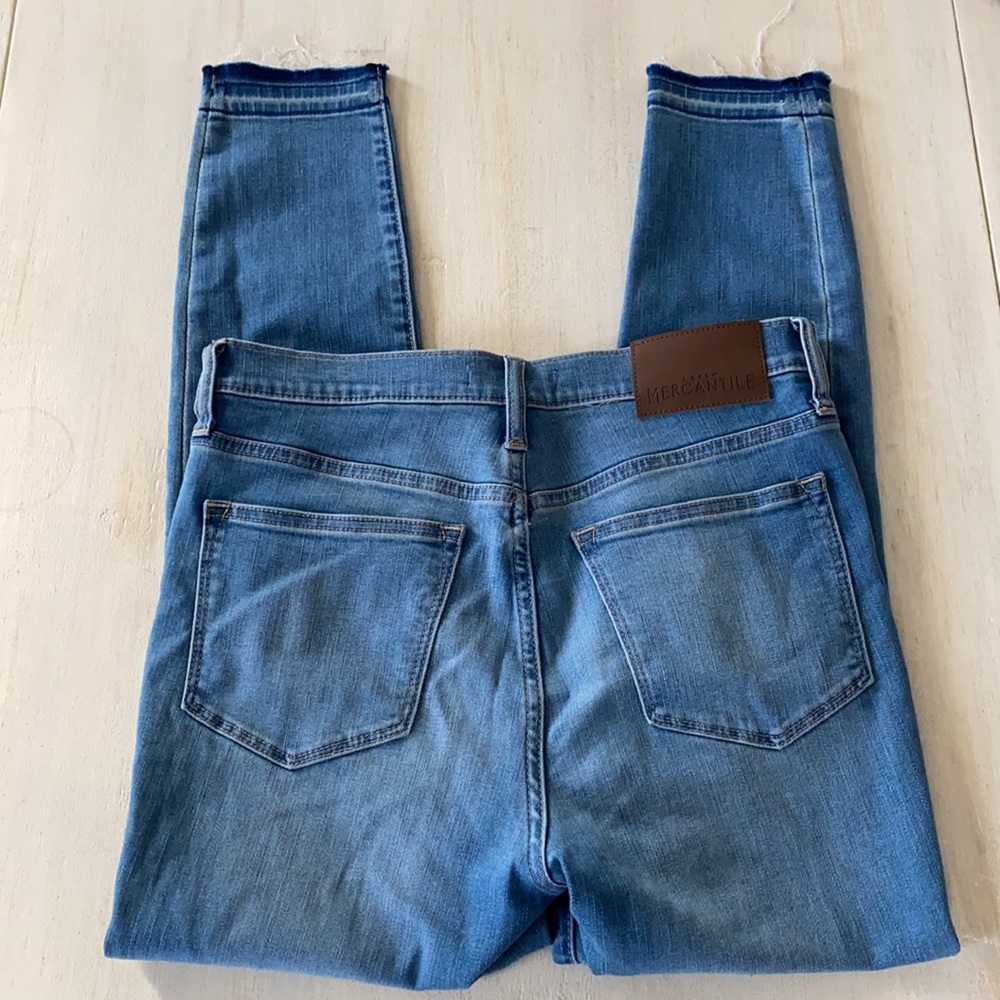 J. Crew mercantile high rise light wash frayed hem skinny jeans 28 - Picture 2 of 7